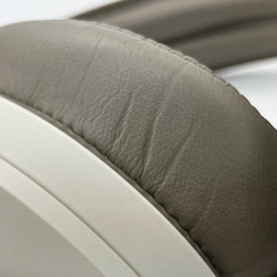 【中古】MOMENTUM Wireless ノイズキャンセルヘッドホン Sandy White 【M3AEBTXL SANDY WHITE】【秋葉原】