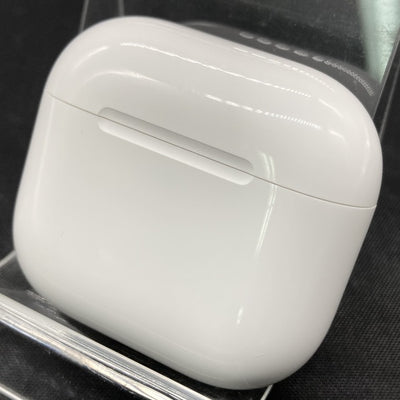 【中古】AirPods 4 MXP93J/A（アクティブノイズキャンセリング搭載）【秋葉原】