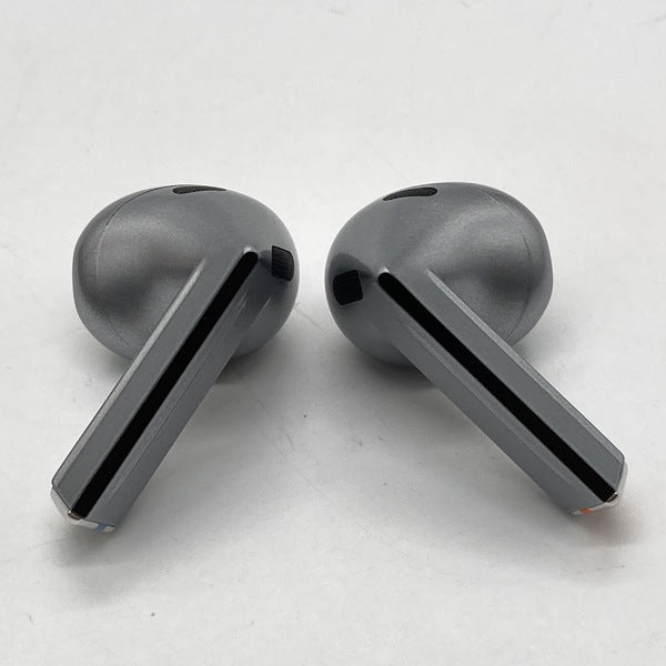 【中古】Galaxy Buds3 シルバー 【SM-R530NZAAXJP】【秋葉原】