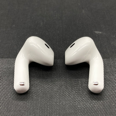 【中古】AirPods 4 MXP93J/A（アクティブノイズキャンセリング搭載）【秋葉原】