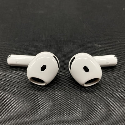 【中古】AirPods 4 MXP93J/A（アクティブノイズキャンセリング搭載）【秋葉原】