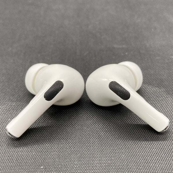 【中古】MagSafe充電ケース(USB-C)付きAirPods Pro(第2世代) MTJV3JA【日本橋】