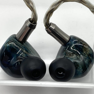 【中古】Adonis【名古屋】