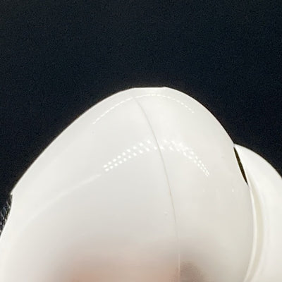 【中古】MagSafe充電ケース(USB-C)付きAirPods Pro(第2世代) MTJV3JA【秋葉原】【秋葉原】