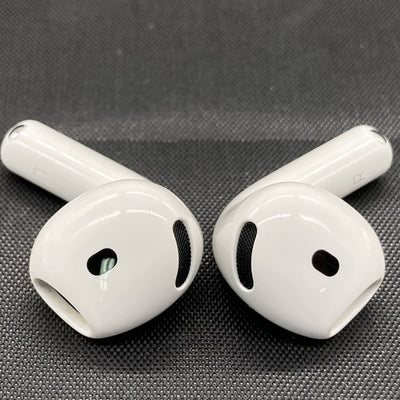 【中古】AirPods 4 MXP93J/A（アクティブノイズキャンセリング搭載）【日本橋】