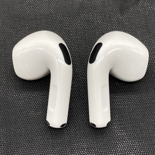 【中古】AirPods 4 MXP63J/A【日本橋】