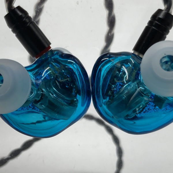 Kiwi Ears Forteza　ブルー　中古 Kiwi Ears 【中古】Forteza Blue【秋葉原】 – e☆イヤホン