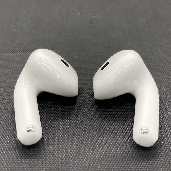 【中古】AirPods 4 MXP93J/A（アクティブノイズキャンセリング搭載）【秋葉原】