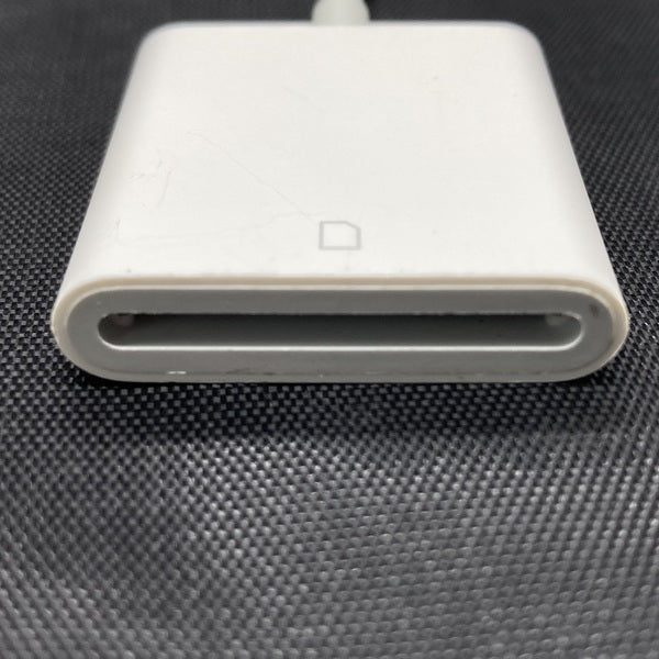 【中古】Apple Lightning - 30ピンアダプタ （0.1m）【秋葉原】