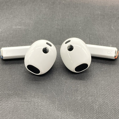 【中古】Galaxy Buds3 ホワイト 【SM-R530NZWAXJP】【秋葉原】