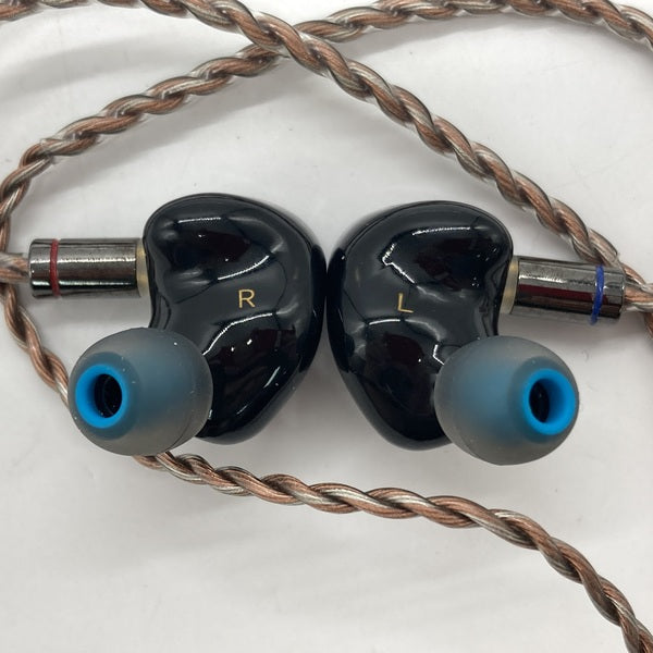 【中古】PERFORMER 8【名古屋】