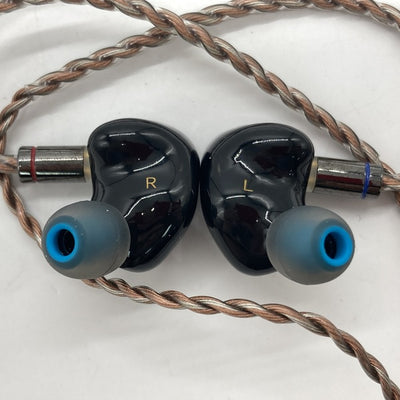 【中古】PERFORMER 8【名古屋】