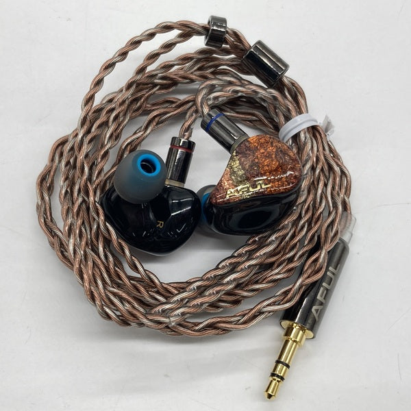 【中古】PERFORMER 8【名古屋】