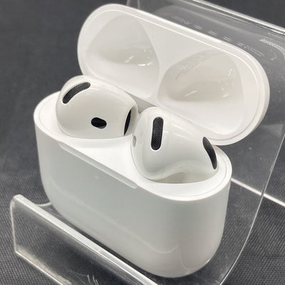 【中古】AirPods 4 MXP93J/A（アクティブノイズキャンセリング搭載）【秋葉原】