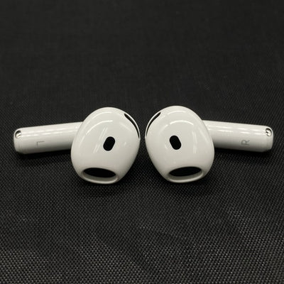 【中古】AirPods 4 MXP93J/A（アクティブノイズキャンセリング搭載）【秋葉原】