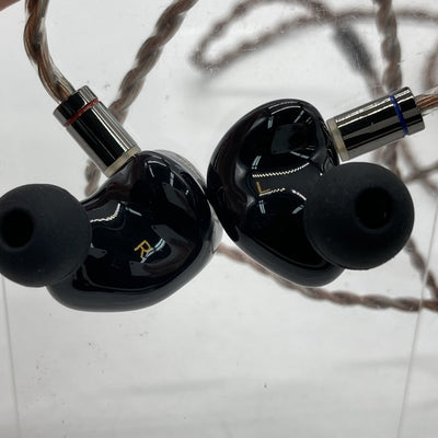 【中古】PERFORMER 8【秋葉原】