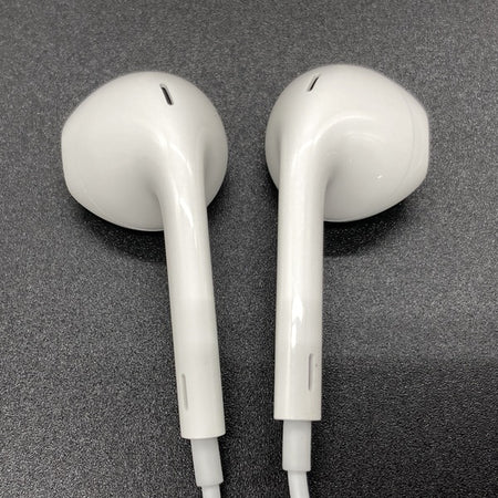 Apple 【中古】EarPods with Lightning Connector【秋葉原】 – e