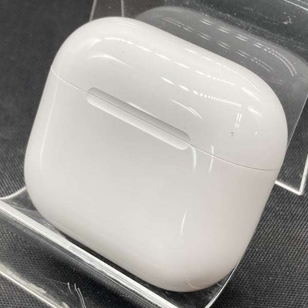 【中古】AirPods 4 MXP93J/A（アクティブノイズキャンセリング搭載）【秋葉原】