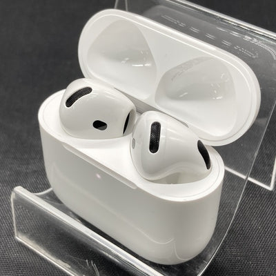 【中古】AirPods 4 MXP93J/A（アクティブノイズキャンセリング搭載）【秋葉原】