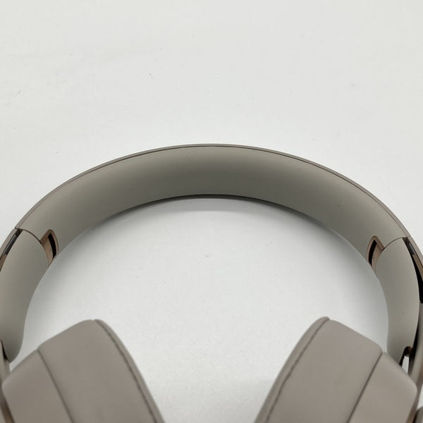 新品未開封Solo Pro MRJ82PA/A [グレイ] ブルートゥースヘッドホン Beats Solo Pro グレー MRJ82PA/A