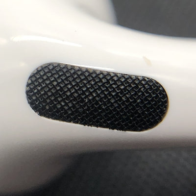 【中古】AirPods 4 MXP63J/A【秋葉原】