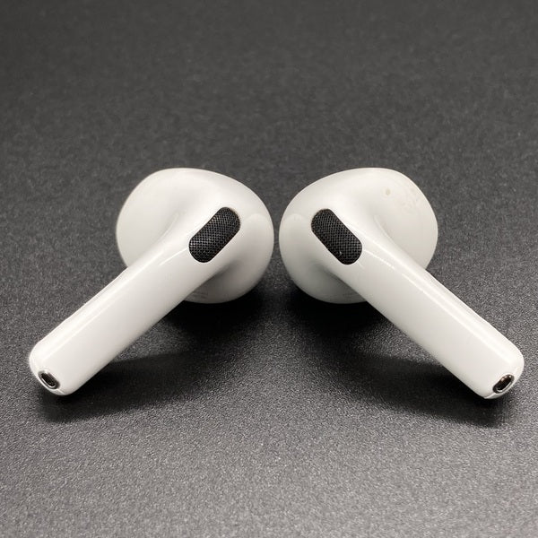 【中古】AirPods 4 MXP93J/A（アクティブノイズキャンセリング搭載）【名古屋】