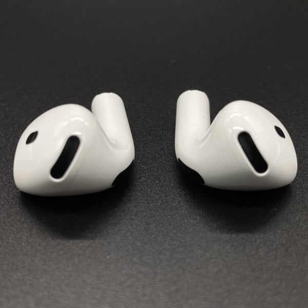 【中古】AirPods 4 MXP93J/A（アクティブノイズキャンセリング搭載）【秋葉原】