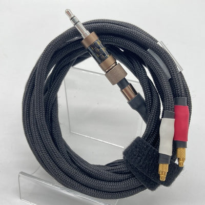 【中古】Avesケーブル (2.5mm 3.5mm 4.4mm組換プラグ付属)【秋葉原】