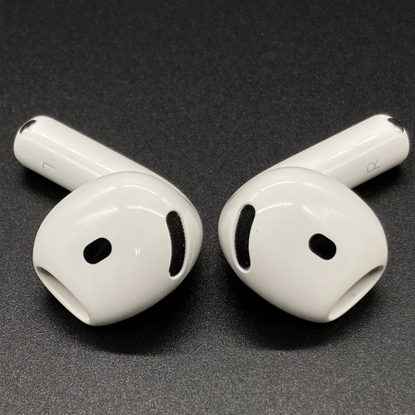【中古】AirPods 4 MXP93J/A（アクティブノイズキャンセリング搭載）【秋葉原】