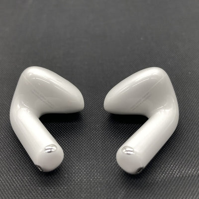 【中古】AirPods 4 MXP93J/A（アクティブノイズキャンセリング搭載）【秋葉原】