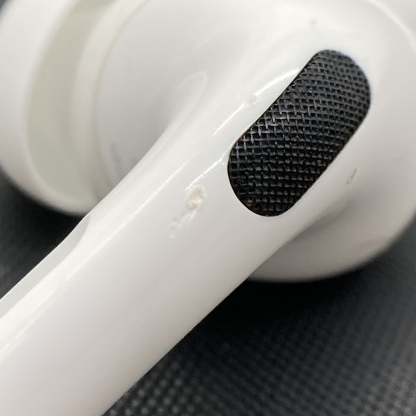 Apple AirPods Pro MLWK3J/A 美品 Apple 【中古】Apple AirPods Pro MLWK3J/A (2021/Magsafe