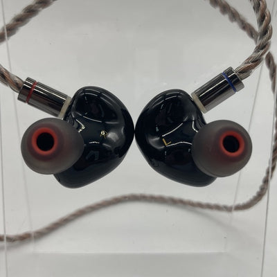 【中古】PERFORMER 8【秋葉原】