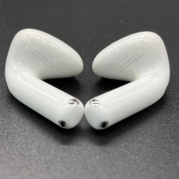 【中古】AirPods 4 MXP93J/A（アクティブノイズキャンセリング搭載）【秋葉原】