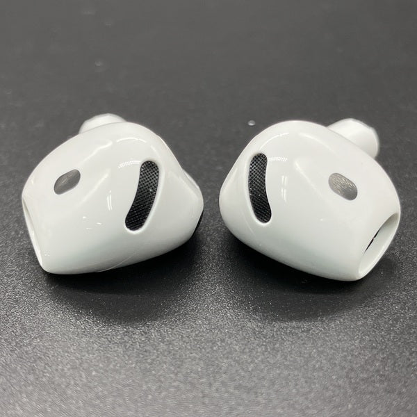 【中古】AirPods 4 MXP93J/A（アクティブノイズキャンセリング搭載）【秋葉原】
