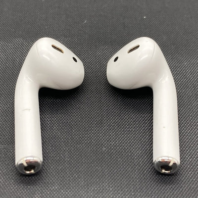 【中古】AirPods with Charging Case MV7N2J/A【秋葉原】