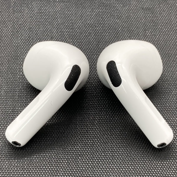 【中古】AirPods 4 MXP93J/A（アクティブノイズキャンセリング搭載）【名古屋】