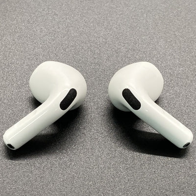【中古】AirPods 4 MXP93J/A（アクティブノイズキャンセリング搭載）【秋葉原】