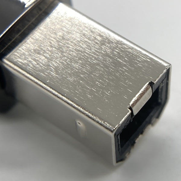 AudioQuest USBケーブル USB2/CAR/0.75M 中古美品 audioquest 【中古】Carbon USB A → USB B 0.75m【USB2/CAR