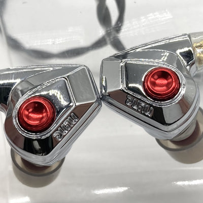 【中古】TITAN S2【秋葉原】