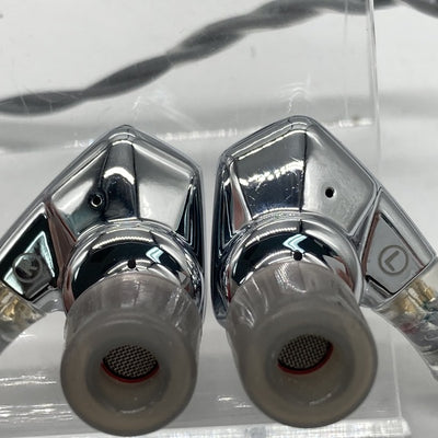 【中古】TITAN S2【秋葉原】