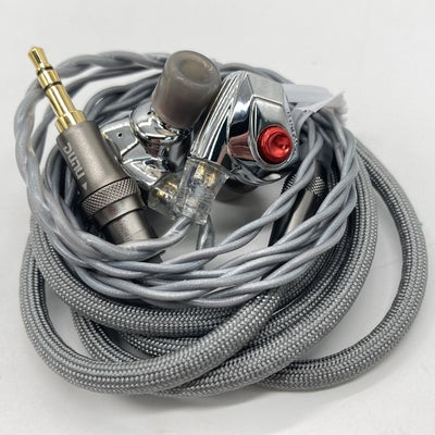 【中古】TITAN S2【秋葉原】