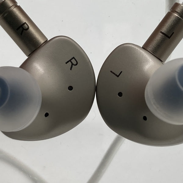 【中古】Que【日本橋】
