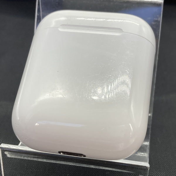 【中古】AirPods with Charging Case MV7N2J/A【日本橋】