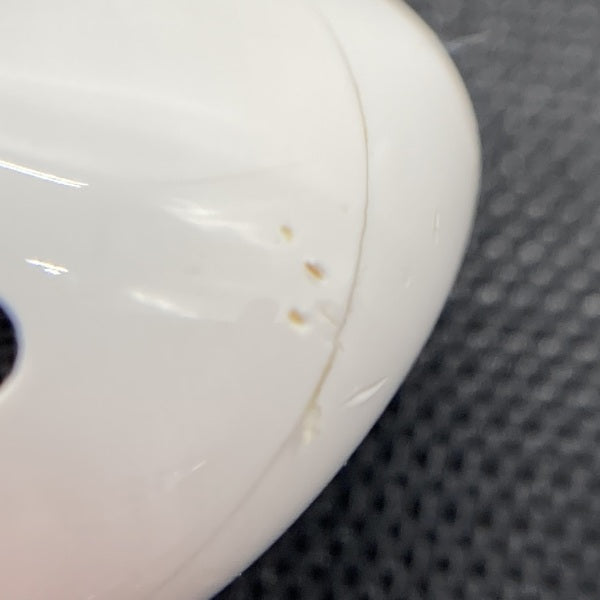【中古】AirPods with Charging Case MV7N2J/A【日本橋】