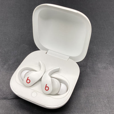 【中古】Beats Fit Pro ホワイト【秋葉原】