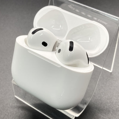 【中古】AirPods 4 MXP93J/A（アクティブノイズキャンセリング搭載）【秋葉原】