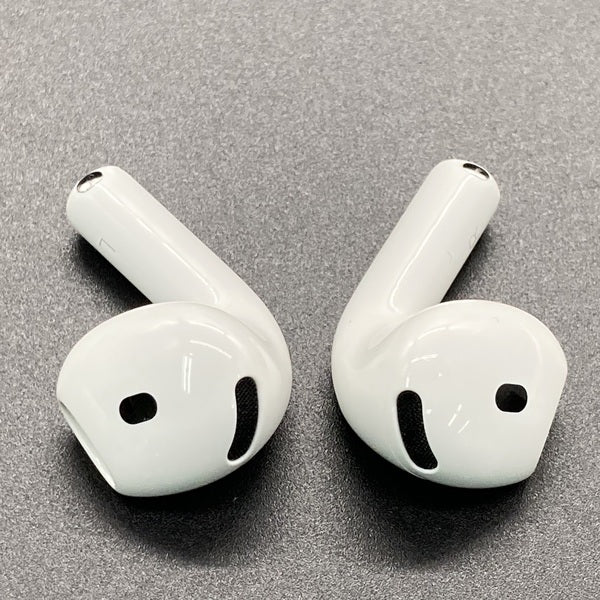 【中古】AirPods 4 MXP93J/A（アクティブノイズキャンセリング搭載）【秋葉原】