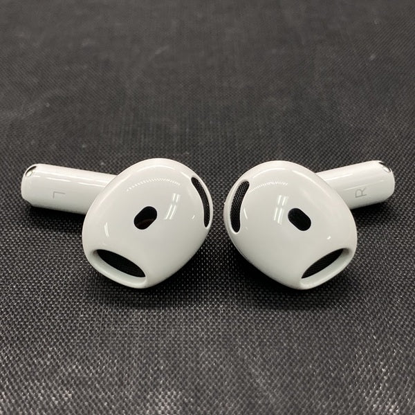 【中古】AirPods 4 MXP93J/A（アクティブノイズキャンセリング搭載）【秋葉原】