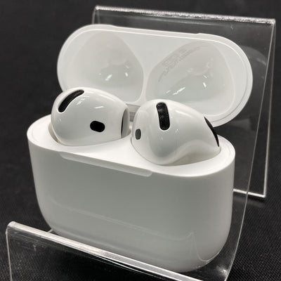 【中古】AirPods 4 MXP93J/A（アクティブノイズキャンセリング搭載）【秋葉原】