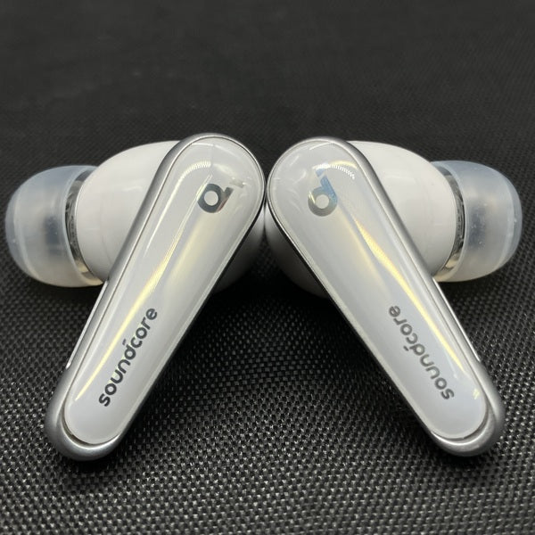 ANKER　Soundcore　Liberty 4　クラウドホワイト Amazon.com: Soundcore by Anker Liberty 4 NC Noise Cancelling
